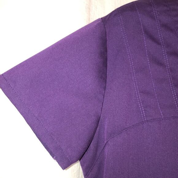 Grey’s Anatomy M Deep Purple Plum Scrub Top - Picture 6 of 15